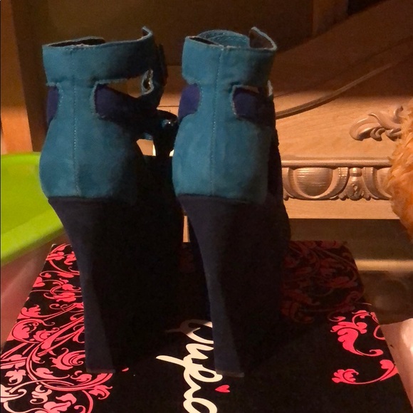 Wedges - Picture 3 of 5